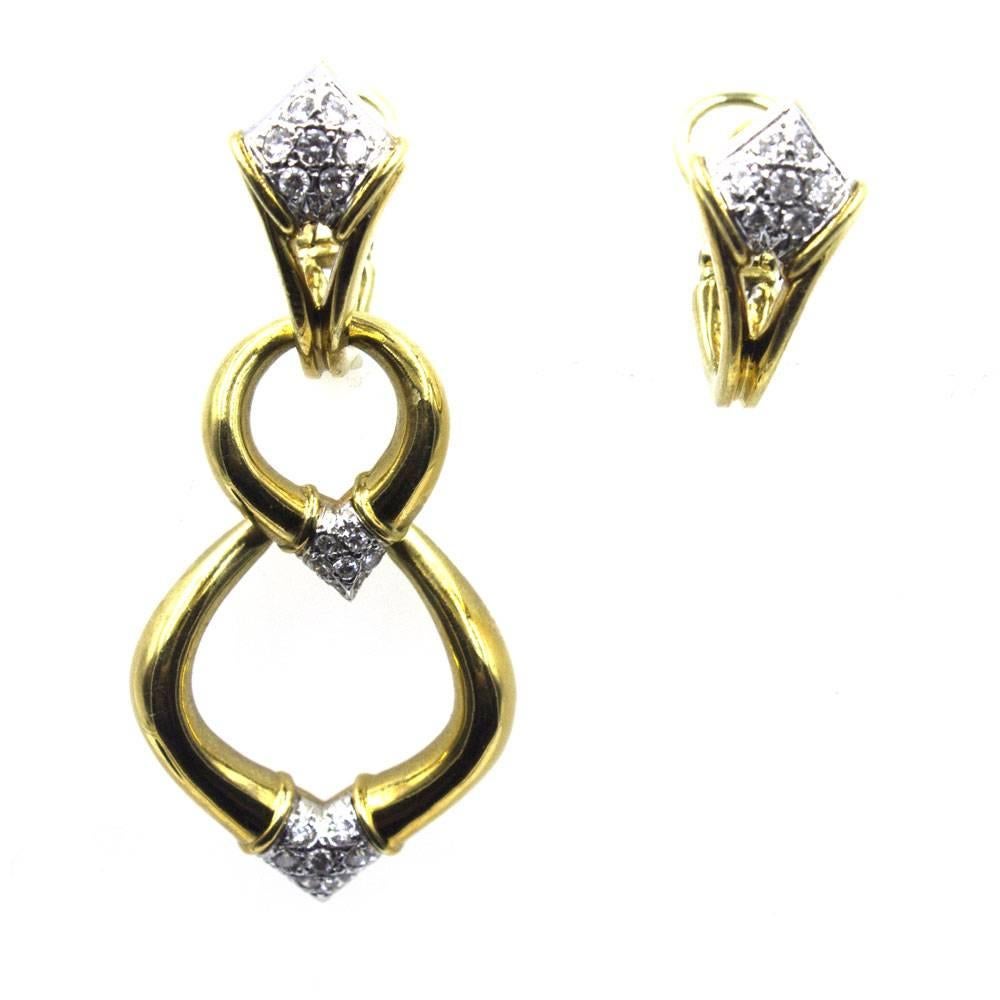 Modern Diamond 18 Karat Yellow Gold Drop Earrings 3