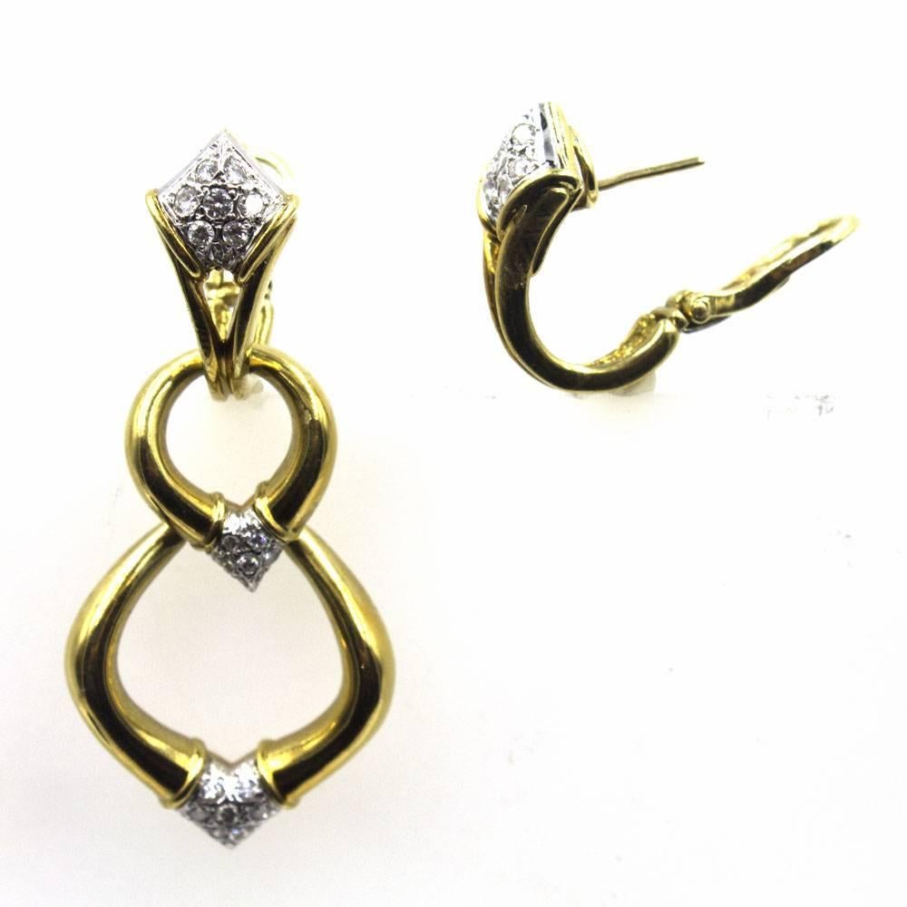 Modern Diamond 18 Karat Yellow Gold Drop Earrings In Excellent Condition In Boca Raton, FL