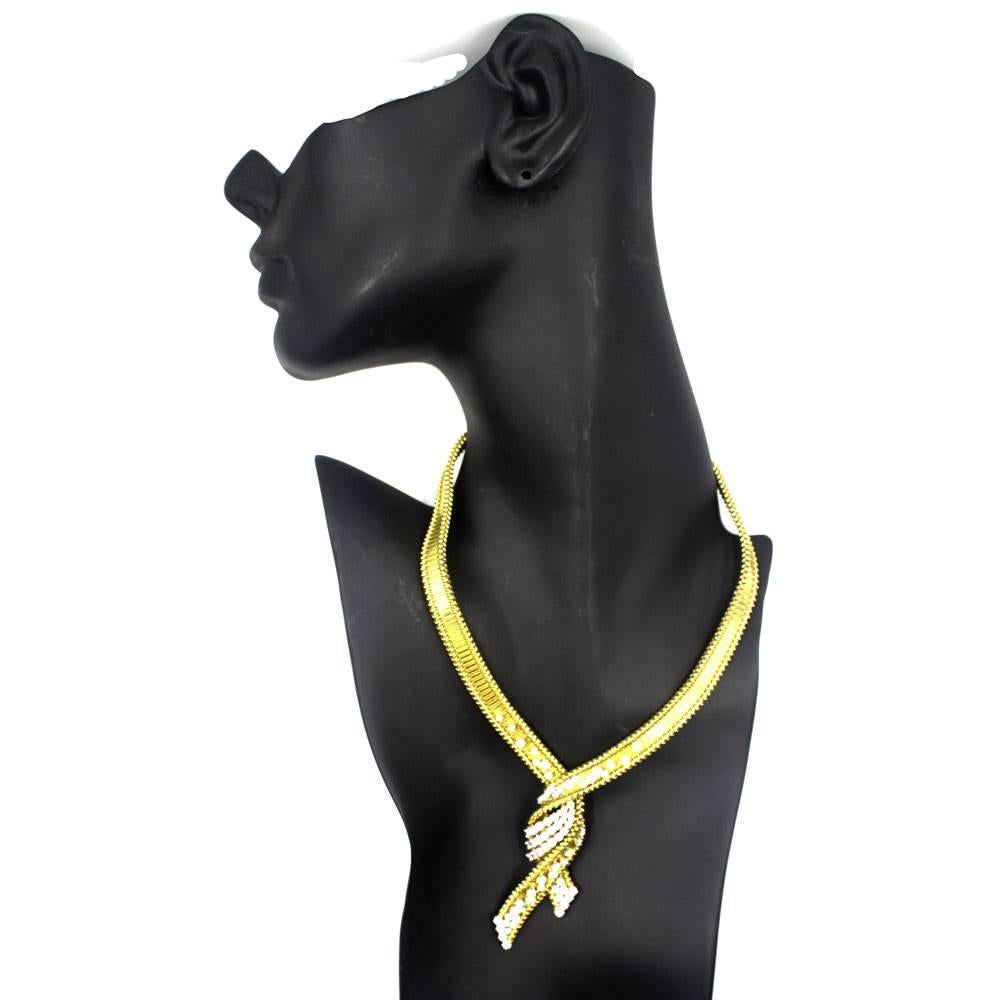 Women's French Twist Diamond 18 Karat Yellow Gold Necklace