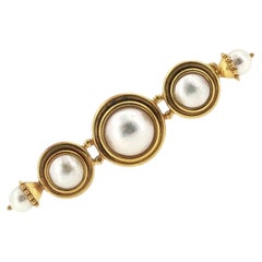 Elizabeth Locke Mabe Pearl 18 Karat Yellow Gold Vintage Brooch Pin
