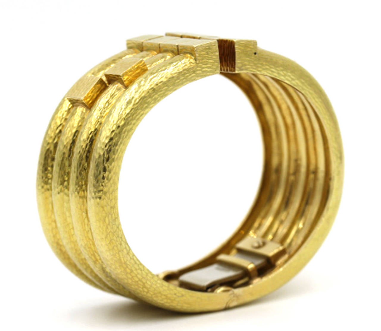 Modern David Webb Textured Gold Bangle Bracelet