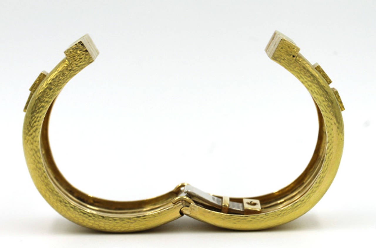 Women's David Webb Textured Gold Bangle Bracelet