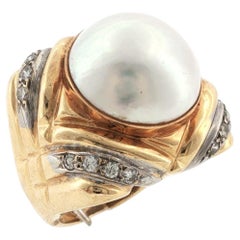 Mabé Pearl Diamond 14 Karat Yellow Gold Vintage Cocktail Ring
