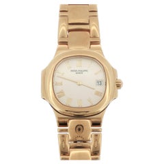 Orologio Patek Philippe Nautilus da donna in oro giallo 18 carati, con scatola originale e documenti