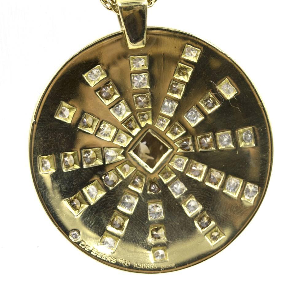 Modern DeBeers Talisman Diamond 18 Karat Yellow Gold Pendant Necklace