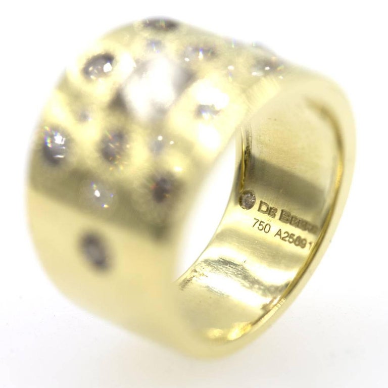DeBeers Talisman Diamond 18 Karat Yellow Gold Band Ring at 1stDibs