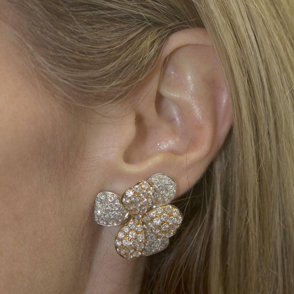 Round Cut Modern Diamond Floral 18 Karat Two-Tone Earrings