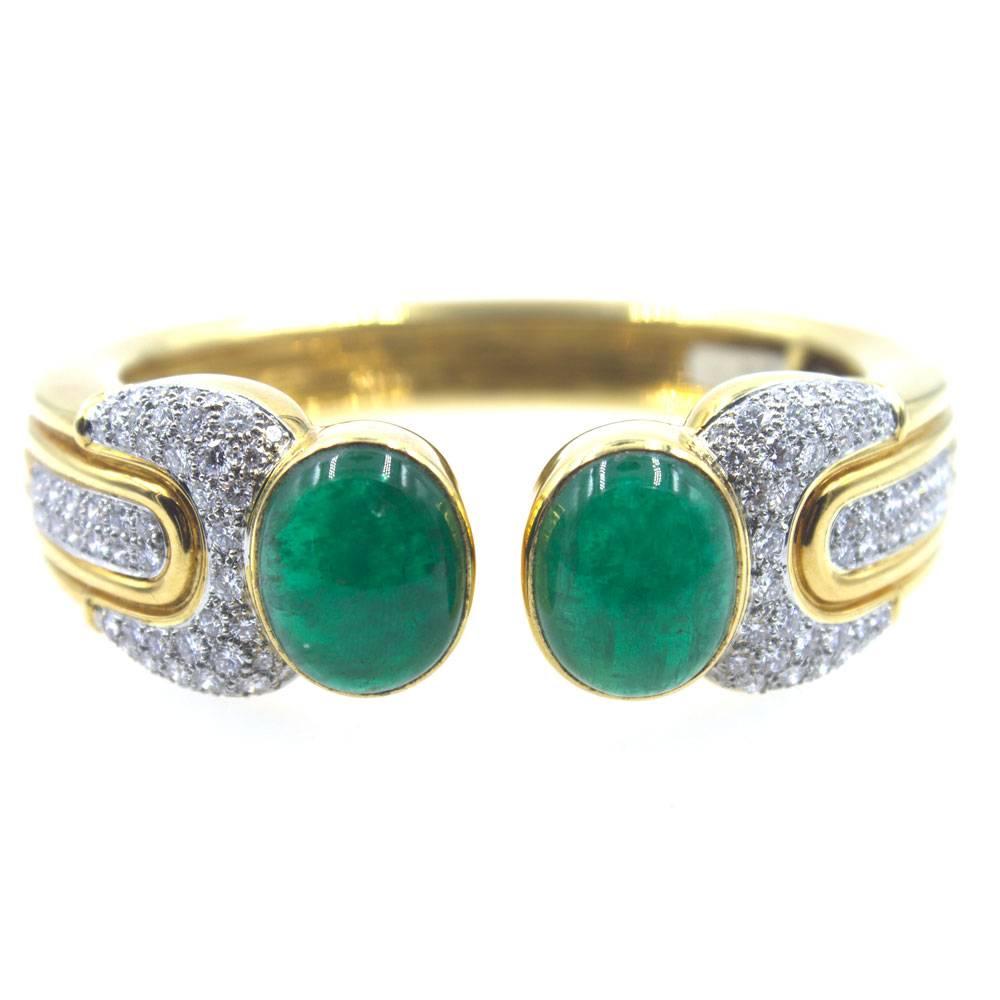 Oval Cut 1970s Cabochon Emerald Diamond Cuff Bracelet