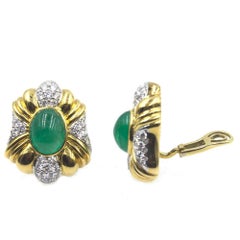 1970s Emerald Diamond Platinum 18 Karat Yellow Gold Clip Earrings