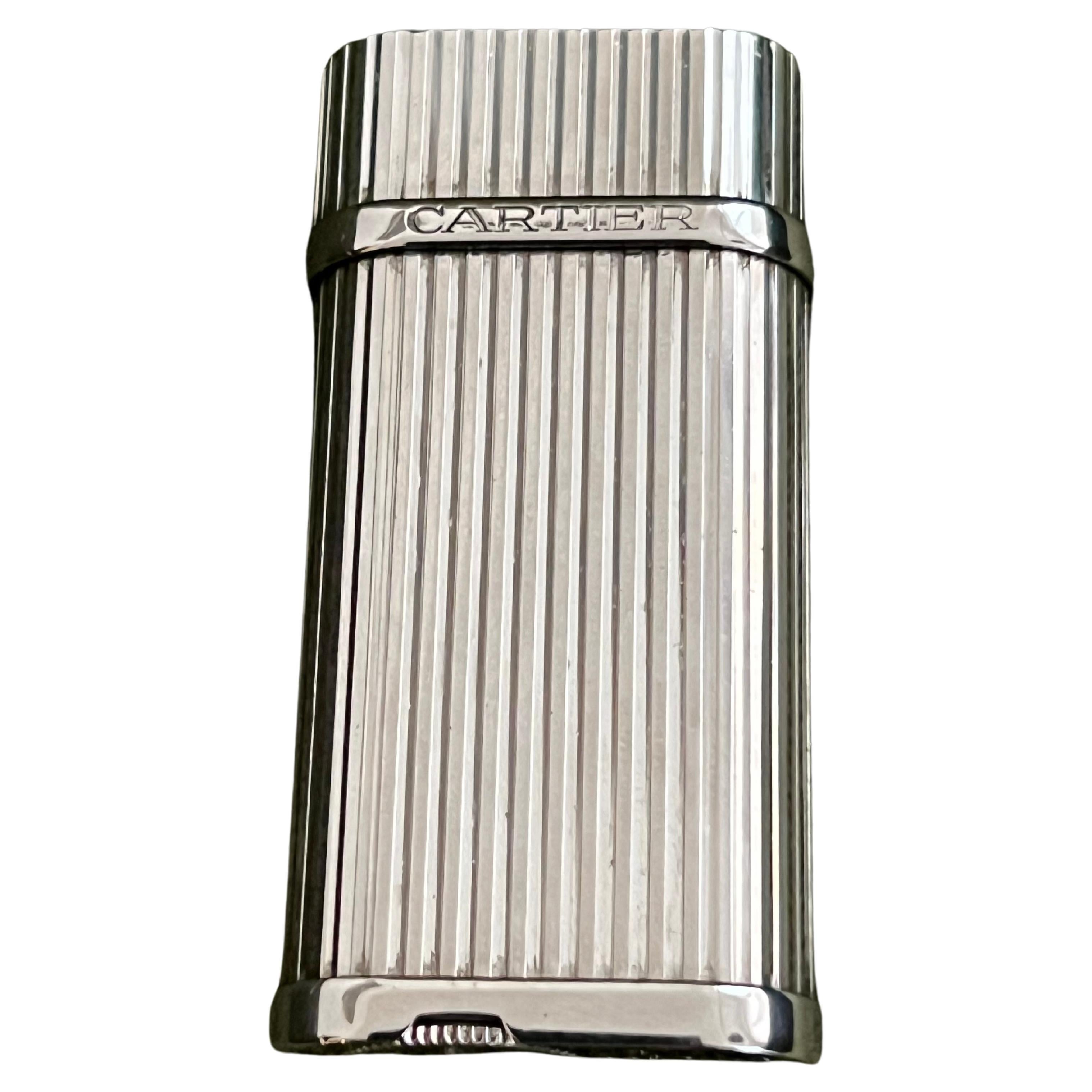 “Les Must de Cartier Paris“ Retro Mini “Gordon” Platinum Finish Silver Lighter 