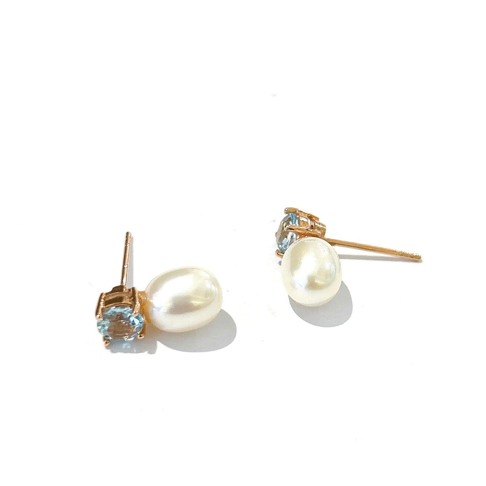 Baroque Boucles d'oreilles Bochic Orient en or et argent 18 carats, topaze bleue et poire des mers du Sud en vente