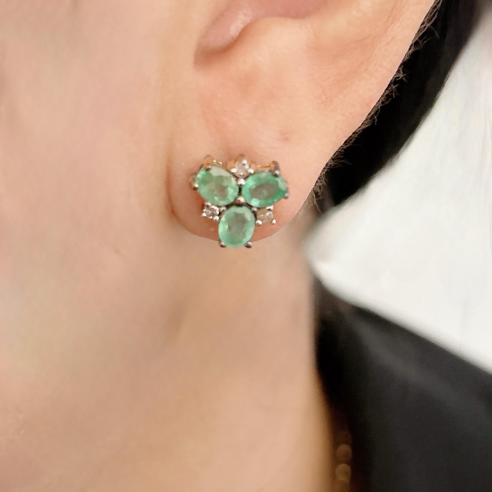 Boucles d'oreilles Bochic Orient en or et argent 18 carats avec émeraudes et diamants taille rose en vente 1