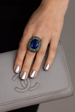 Anillo Bochic "Orient" de zafiro natural y esmeralda engastado en oro de 18 quilates y plata