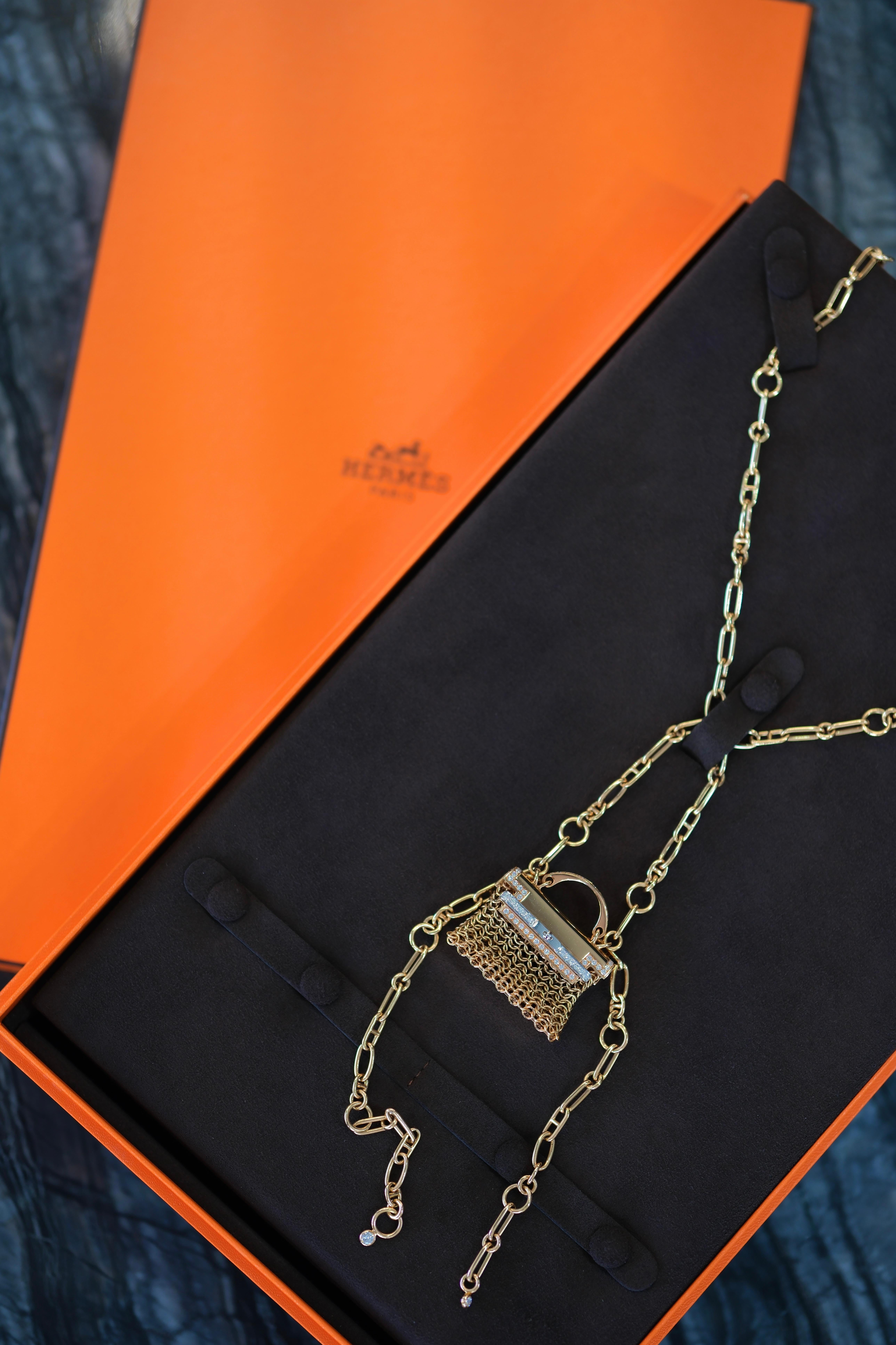 Taille brillant Hermes Collier Kelly Précieux en or rose 18 carats avec diamants, édition limitée en vente