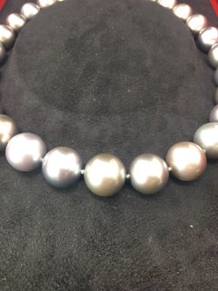 Cartier Tahitian Grayish-Purple Pearl Diamond Clasp Necklace