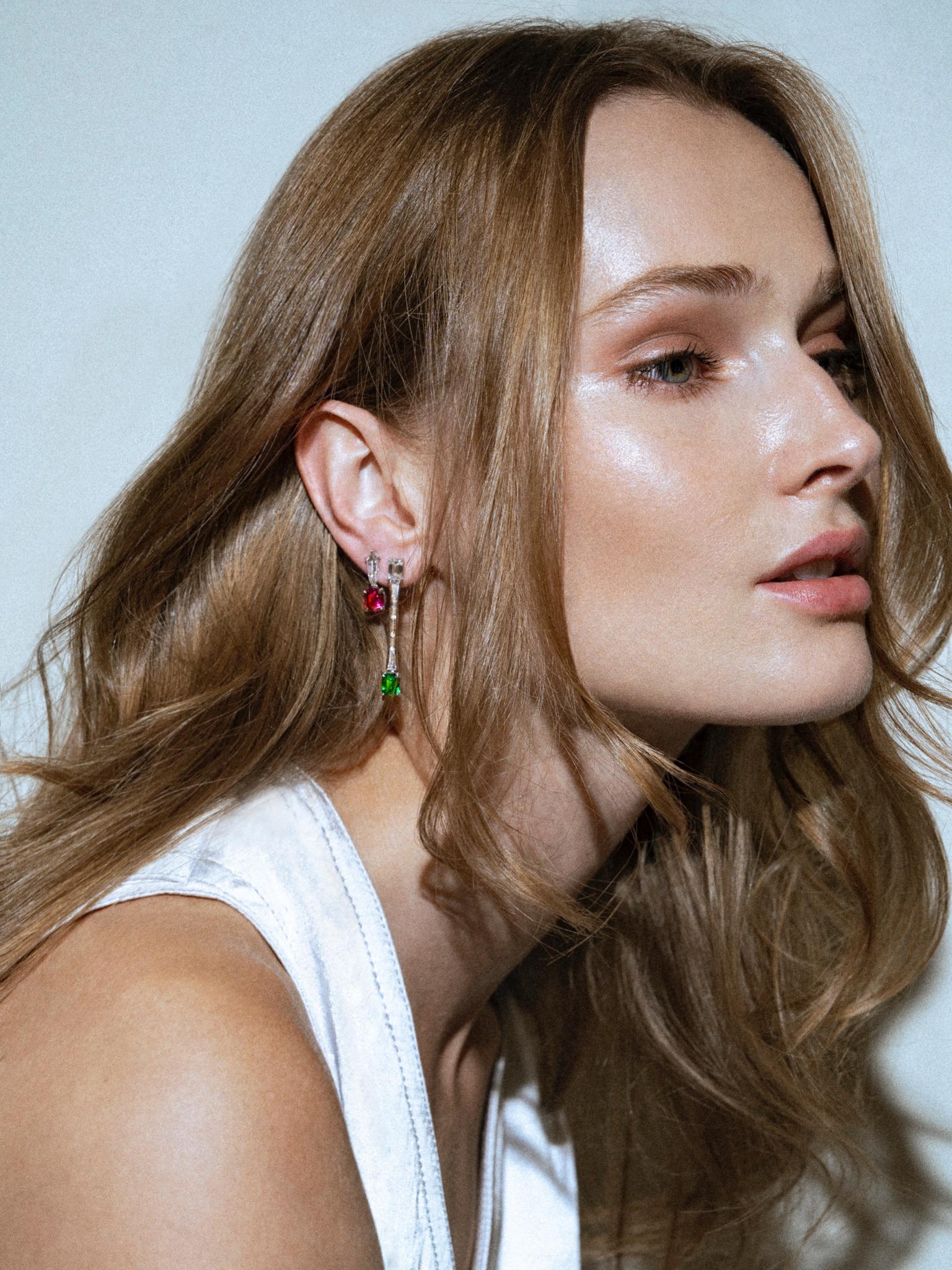 Boucles d'oreilles en spinelle rouge birman certifié par le GIA Neuf - En vente à Brooklyn, NY