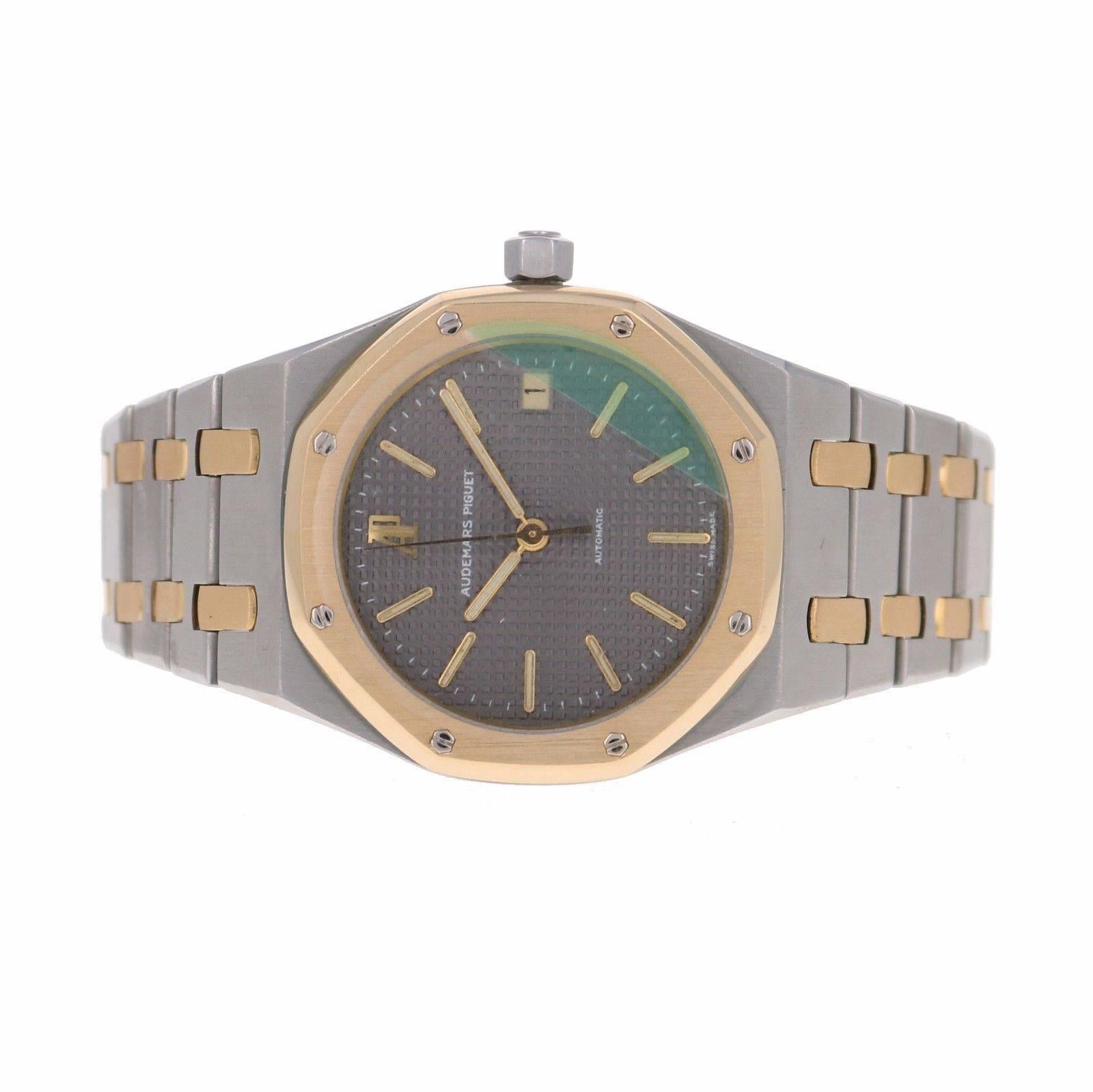 Audemars Piguet Yellow Gold Stainless Steel Royal Oak Automatic Wristwatch In Excellent Condition In Los Angeles, CA