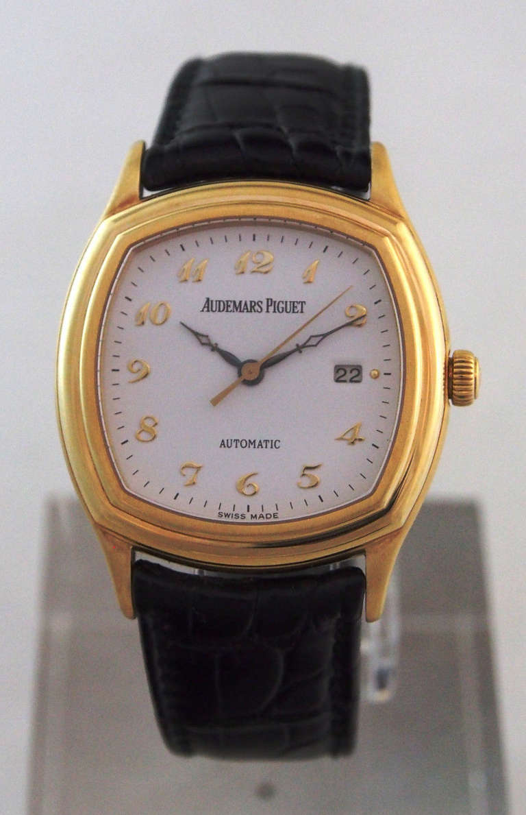 Audemars Piguet Yellow Gold Cushion Automatic Wristwatch with Date 1