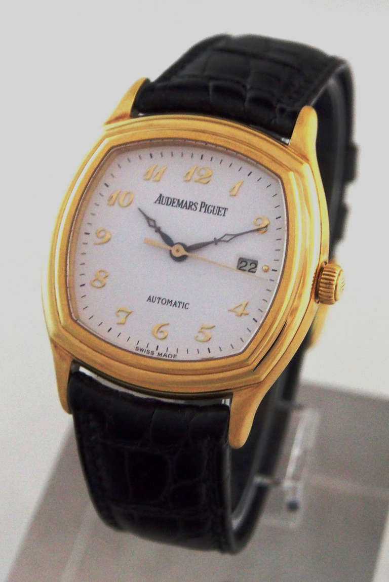 Audemars Piguet Yellow Gold Cushion Automatic Wristwatch with Date 2