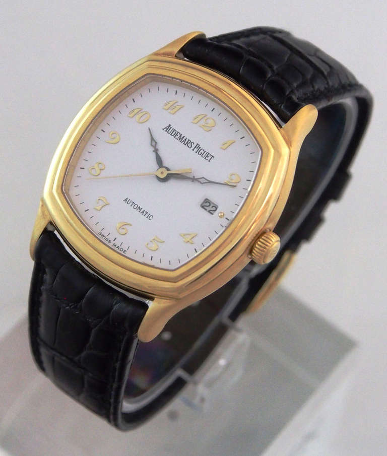 Audemars Piguet Yellow Gold Cushion Automatic Wristwatch with Date 3