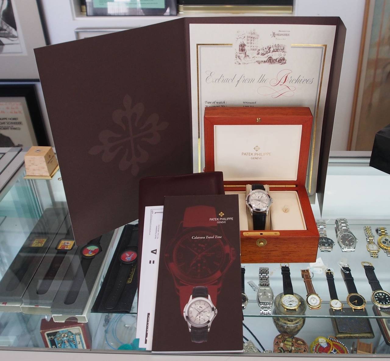 Brand Name  Patek Philippe  
Style Number  5134G  
Also Called  5134 G, 5134g-001  
Series  Travel Time  
Gender  Men's  
Case Material  18k White Gold  
Dial Color  Silvered 
Movement  Manual Wind  
Engine  Calibre 215  
Functions  Hours,