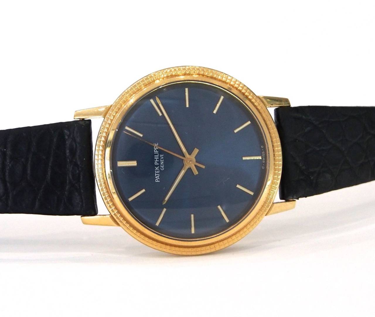 Patek Philippe Yellow Gold Calatrava Blue Dial Automatic Wristwatch Ref 3569 In Excellent Condition In Los Angeles, CA