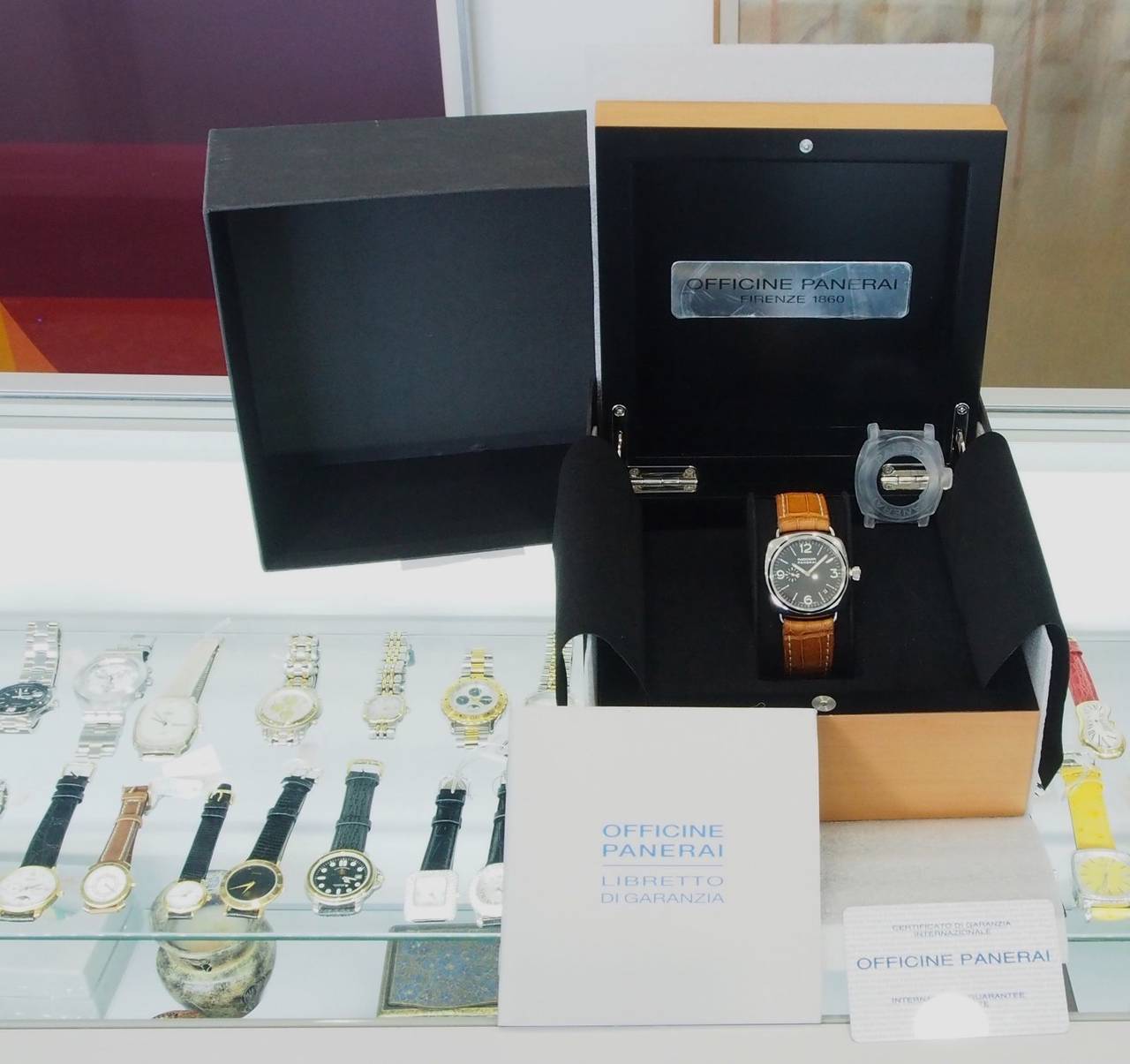 Brand Name  Panerai  
Style Number  PAM 62  
Also Called  PAM0062, PAM 00062  
Series  Radiomir  
Gender  Men's  
Case Material  18k White Gold  
Dial Color  Black  
Movement  Automatic  
Engine  