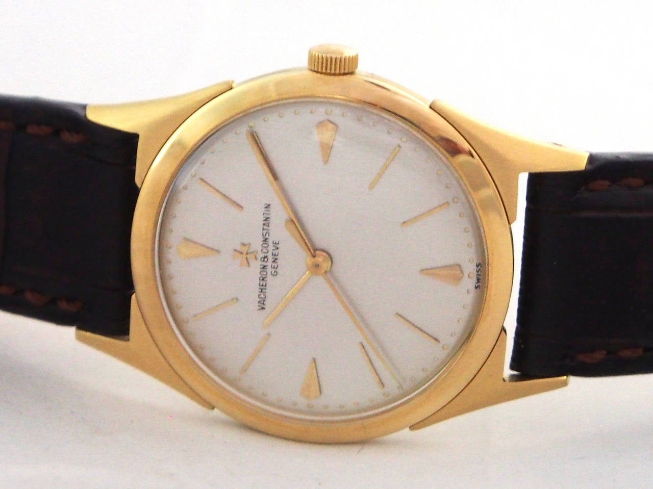 Vacheron & Constantin Yellow Gold Wristwatch circa 1956 In Excellent Condition In Los Angeles, CA