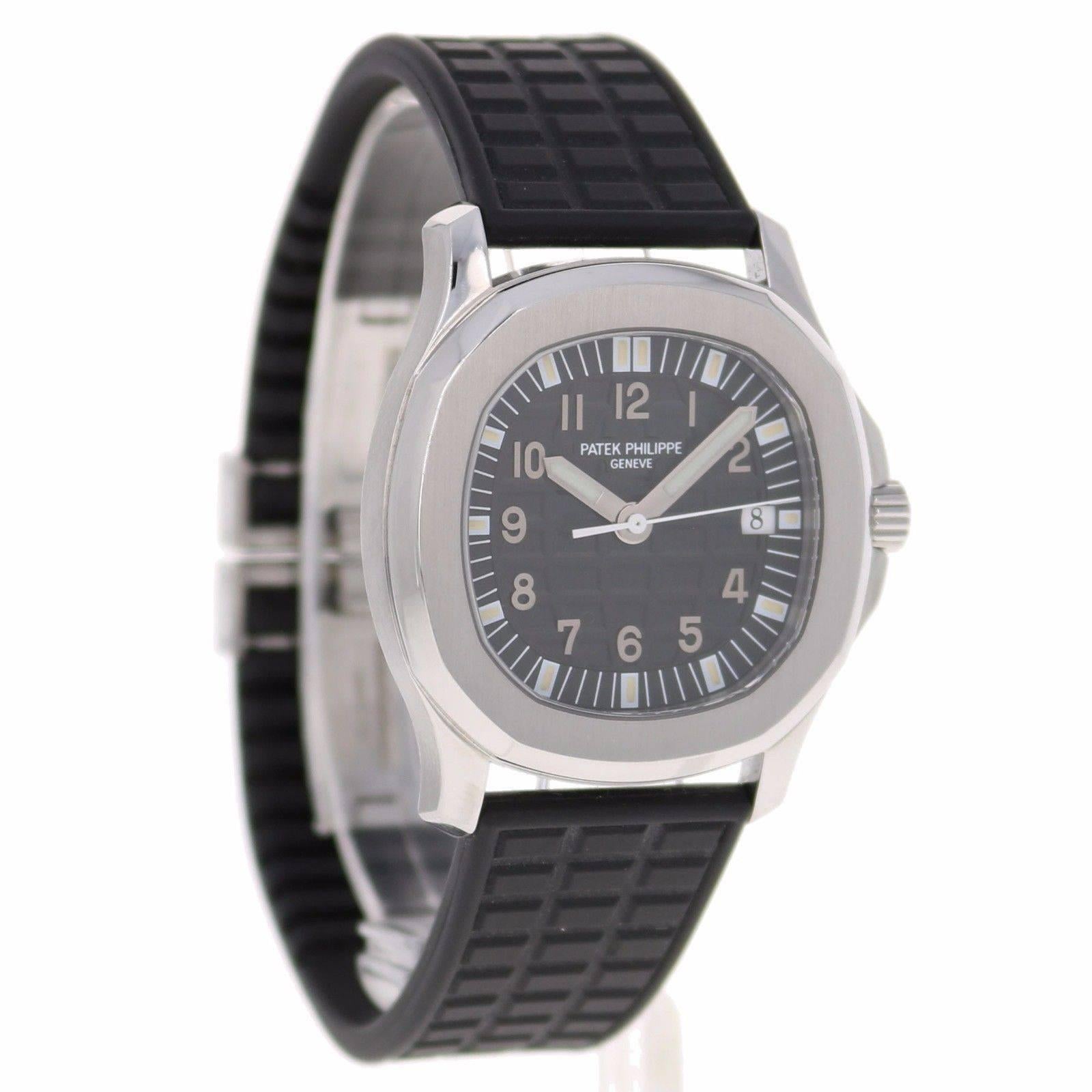 Women's or Men's Patek Philippe Stainless Steel 35mm Aquanaut Quartz Wristwatch 