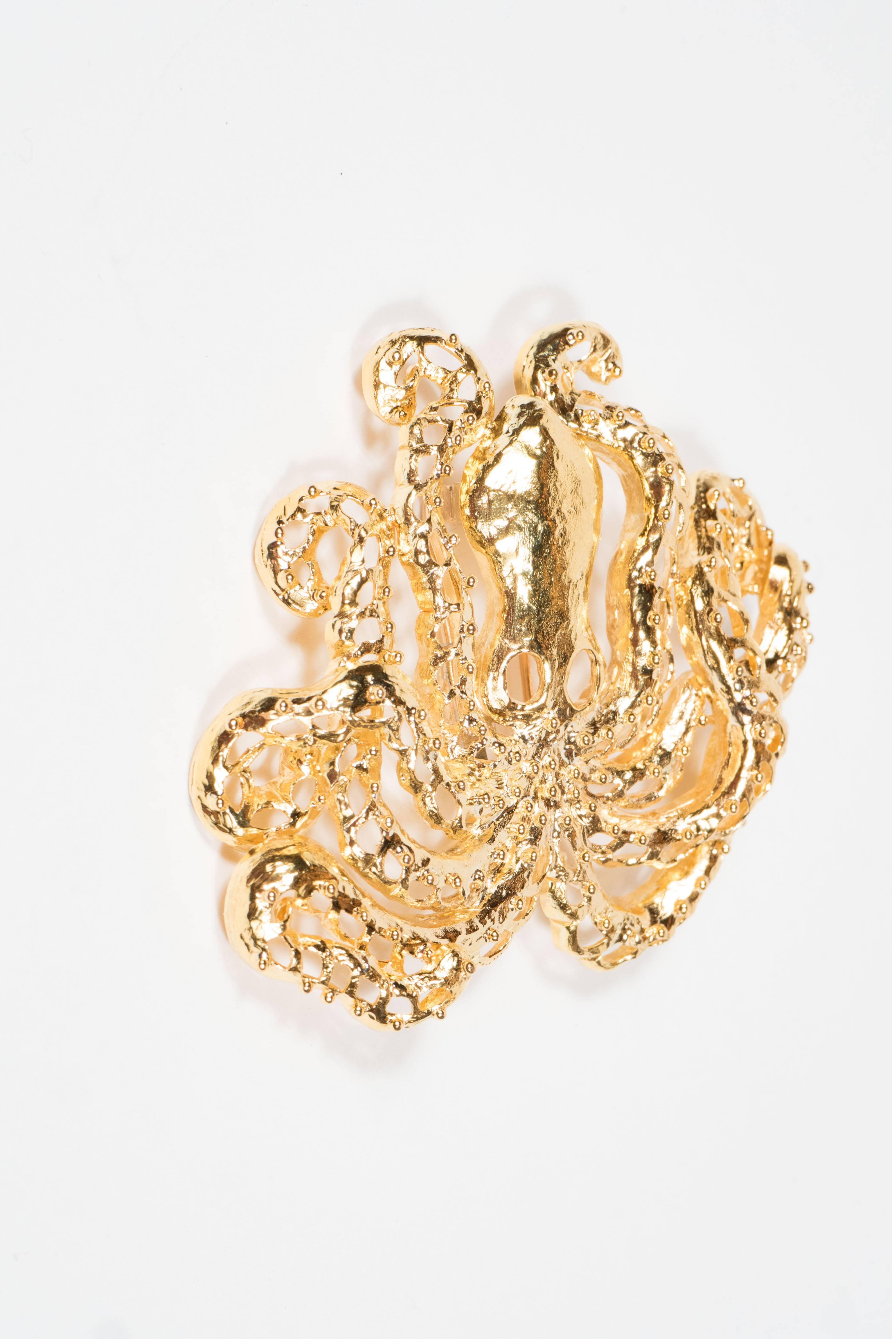 Modernist Sophisticated Mid-Century Gold Octopus Brooch