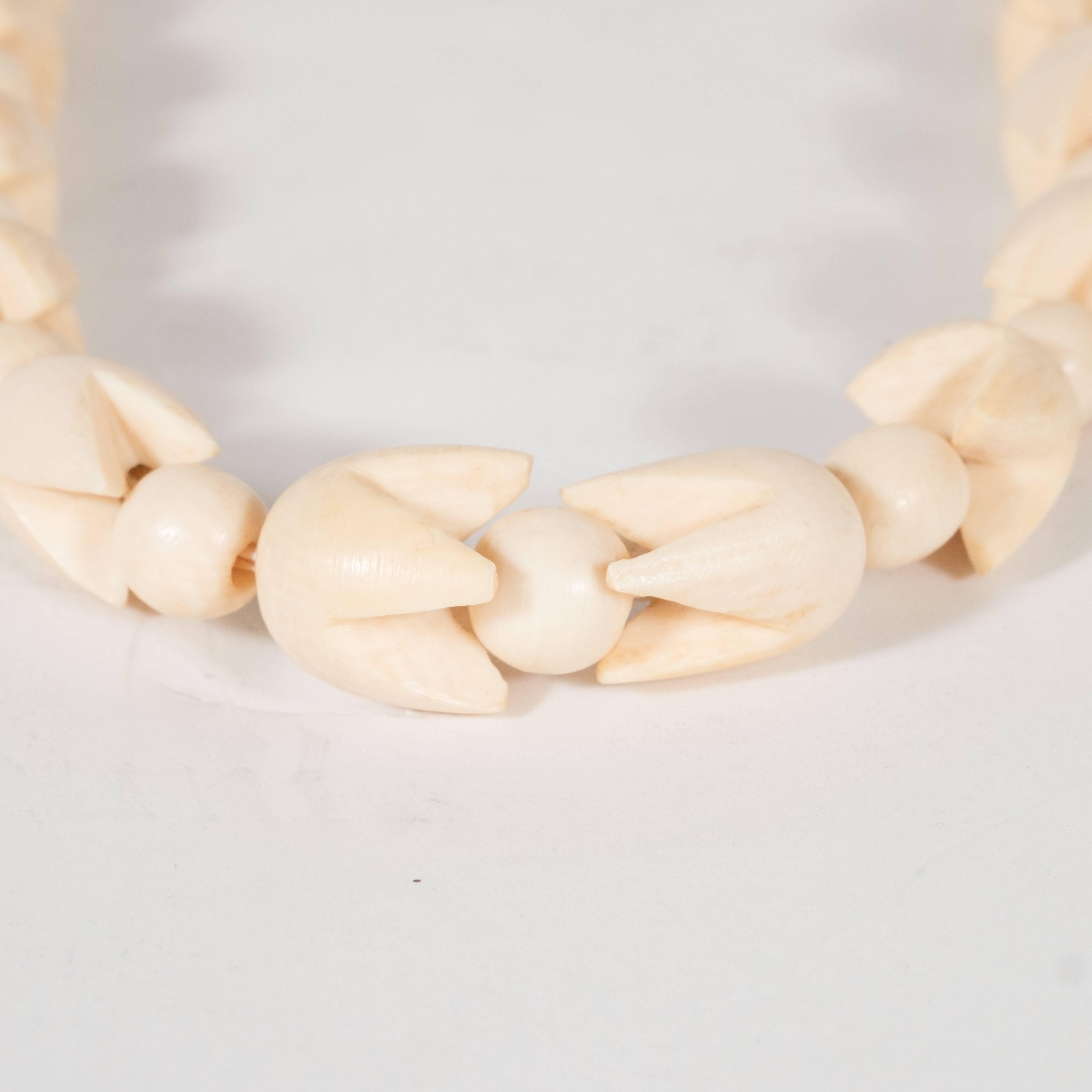 Women's Sophisticated Mid-Century Modernist Graduated Bone Necklace