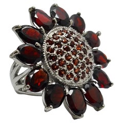 Antique 13Cts Natural Untreated Garnet Sun Flower Sterling Silver Rhodium Plated Ring
