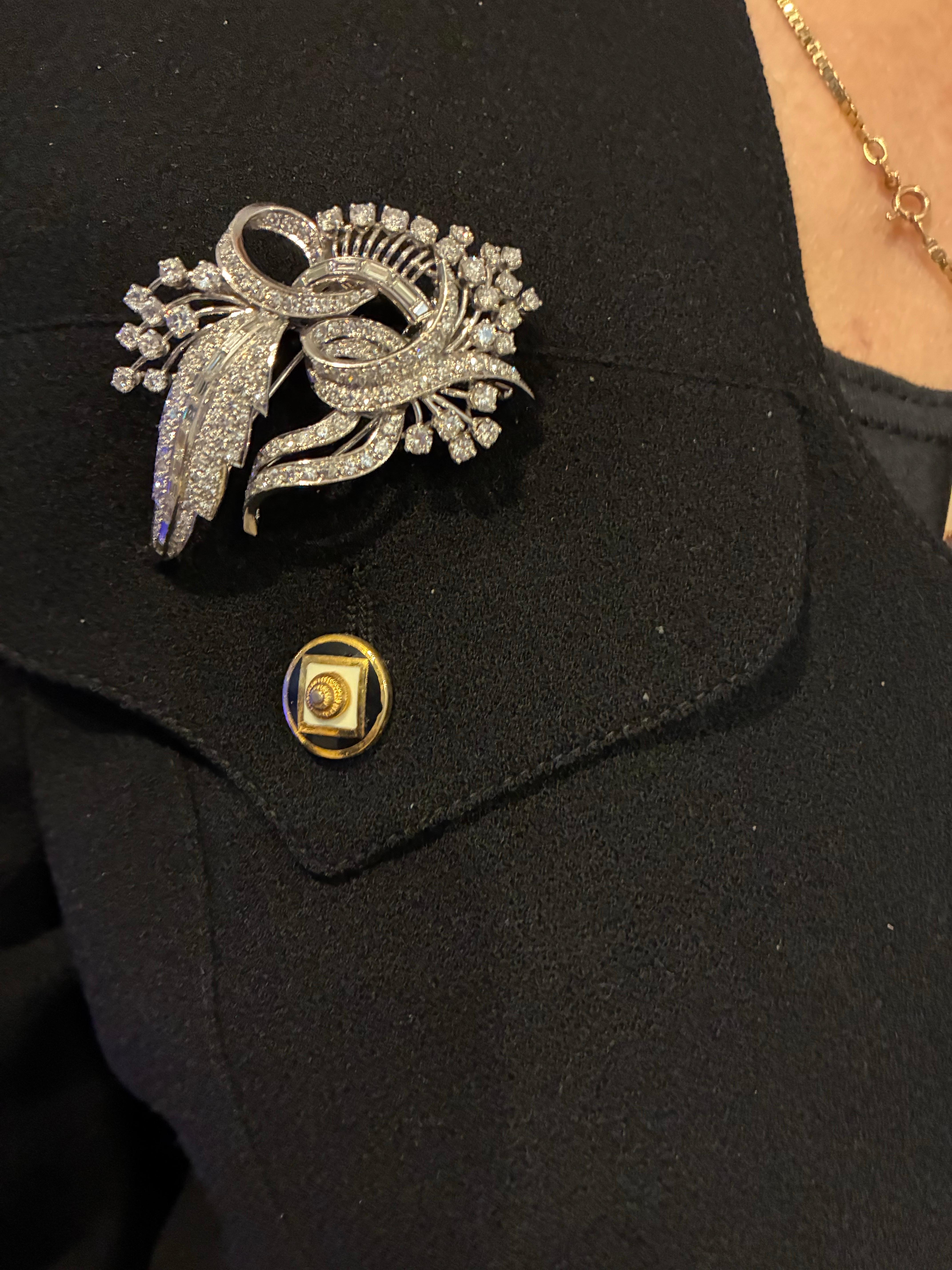 Jewel Of Ocean Estate Platinum Diamonds Brooch Set For Sale 1