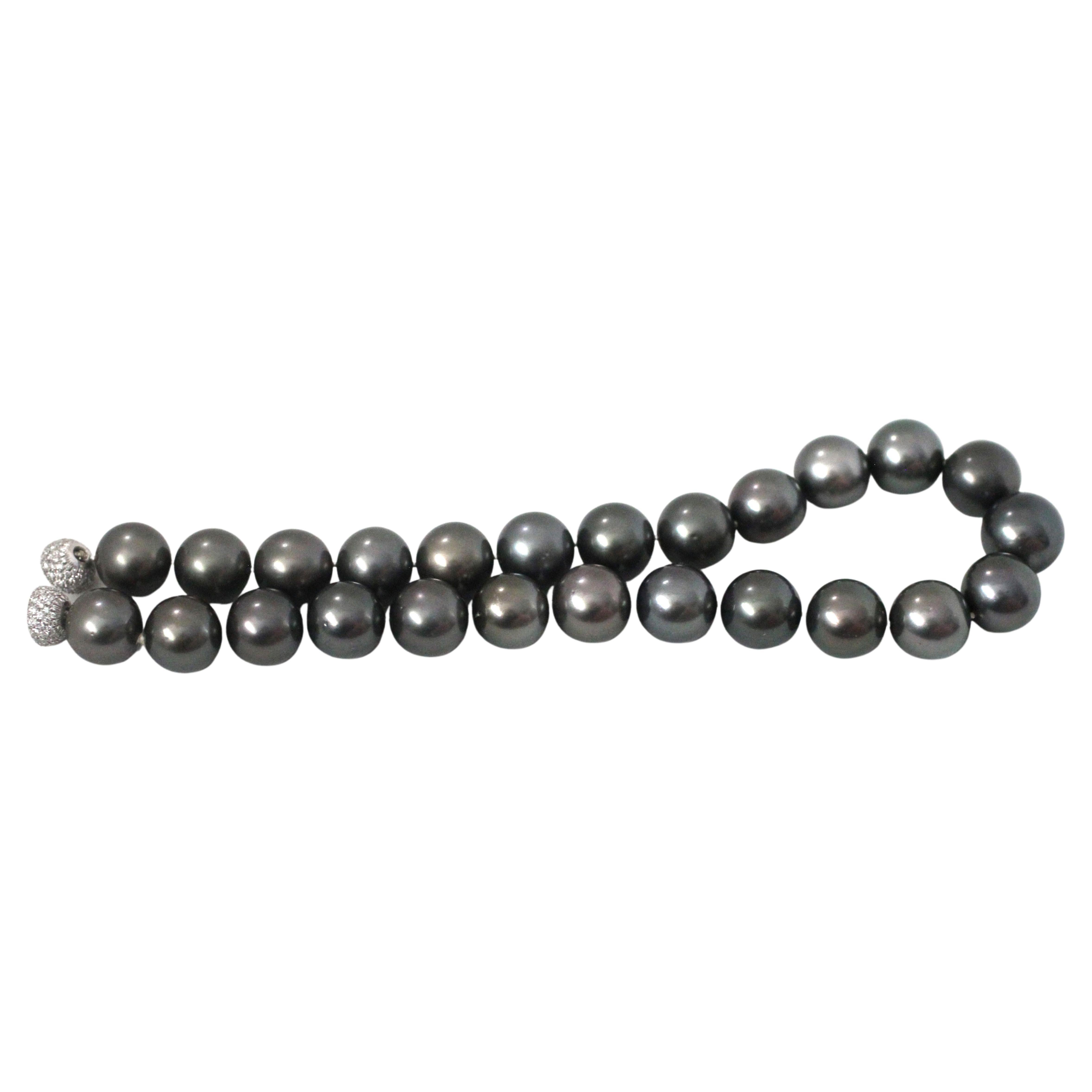 Hakimoto 16.7x15 mm Tahitian Pearl Necklace For Sale 2