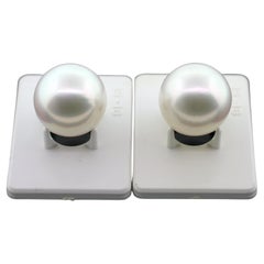 Hakimoto By Jewel Of Ocean Pair of 18 mm White Round Australian South Sea Pearl