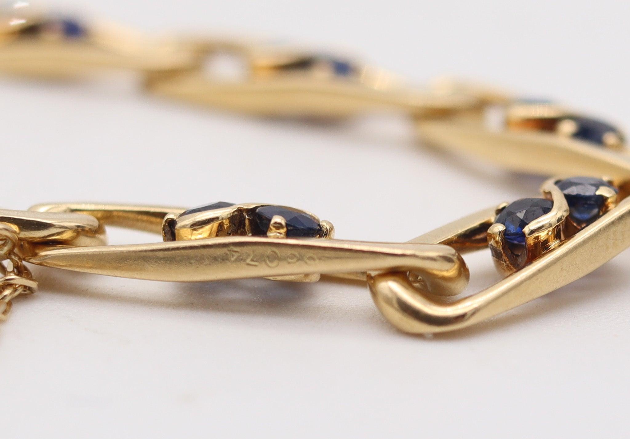 CARTIER 1970 L'Enfant Figaro Pulsera de eslabones en amarillo macizo de 18 quilates con zafiros en venta 1
