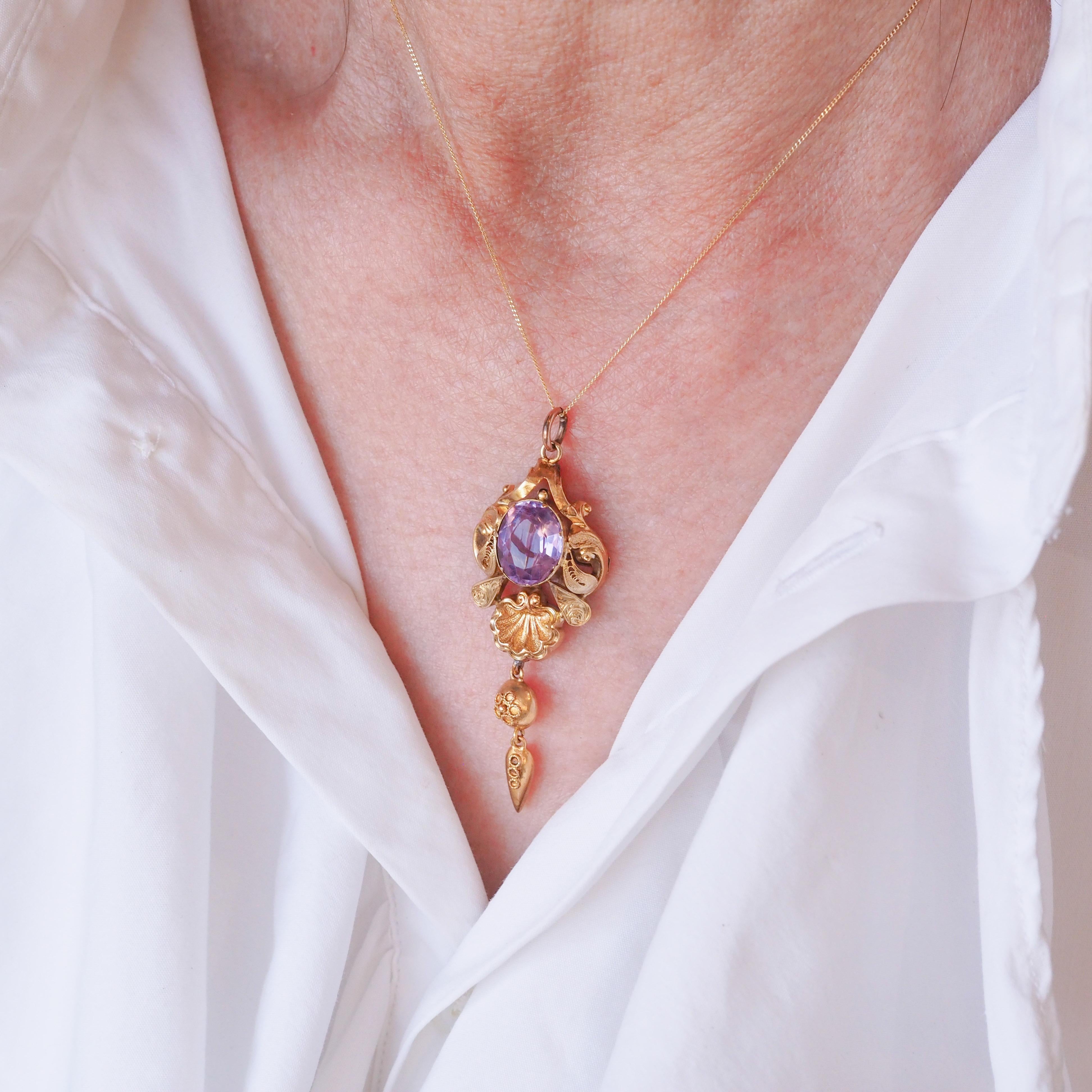Taglio ovale Antica collana vittoriana con ciondolo di ametista in oro 14K - XIX sec. in vendita