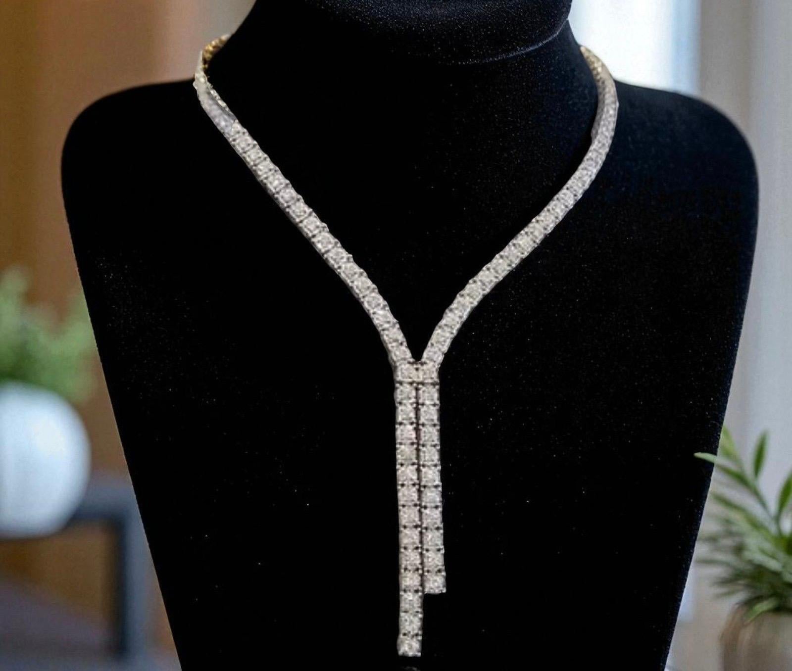 Round Cut 8.98 Carats F/VS1  Round Brillant Shape Diamonds 18K Gold Tennis Necklace For Sale