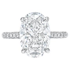 GIA Certified 4.00 Carats E/VS2 Oval Shape Diamond 18K Gold Solitaire Ring
