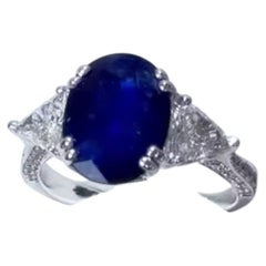 3.00 Ct Blue Sapphire & Diamonds 18K Gold Ring