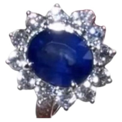 3.50 Ct Ceylon Sapphire & Diamonds 18K Gold Ring