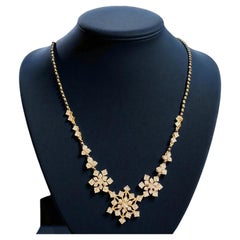 0.97 Cts F/VS1 Round Brilliant Diamonds Mangalsutra Necklace in 18K Yellow Gold