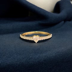 0.37 Carats F/VS1 Heart & Round Diamonds Pavé Engagement Ring in 18K Yellow Gold