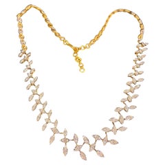 1.50 Carats F/VS1 Round Brilliant Diamonds Illusion Necklace in 14K Yellow Gold