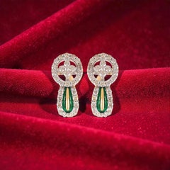 0.90 Carats F/VS1 Round Brilliant Diamonds Pavé Stud Earrings in 14K Yellow Gold