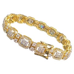 5.10 Cts F/VS1 Round and Baguette Diamonds Pavé Halo Tennis Bracelet in 14K Gold