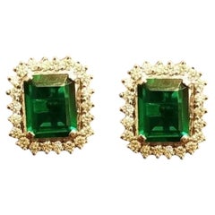 Classy 6.45 Cts Round Brilliant F/VS1 Diamonds Emerald Stud Earrings In 14K Gold