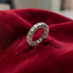 3.60 Carats F/VS1 Round Brilliant Diamonds Unisex Eternity Band Ring in 18K Gold