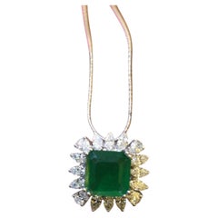 Stunning 5.50 Cts Marquise Pear Shape F/VS1 Diamonds Emerald Necklace 18K Gold