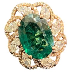 Pavé 1.95 Cts Marquise Round Shape F/VS1 Diamonds Emerald Cocktail Ring 14K Gold